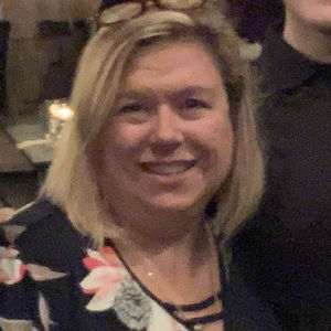 Meet your Posher, Elaine